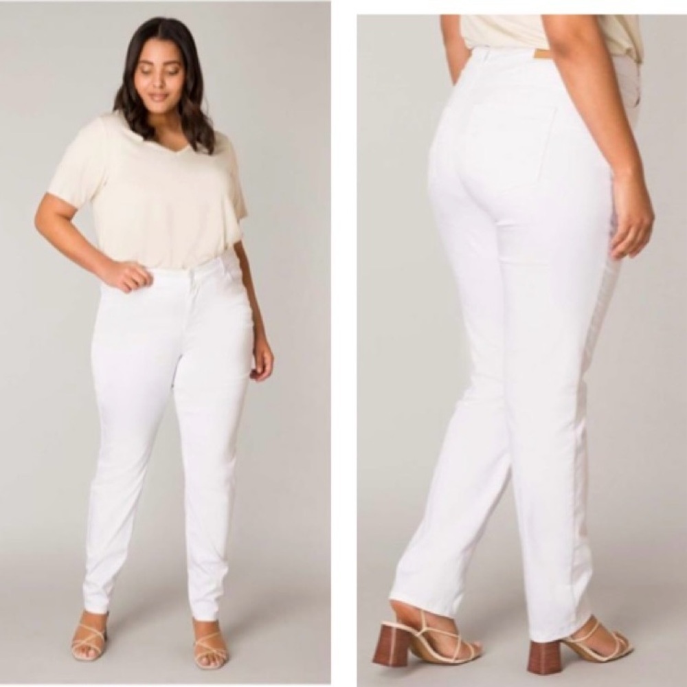 Base Level NEW Joya Curvy Mid Rise Slim Fit Straight Leg White Jeans Pant 26 28